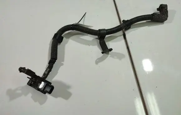 Toyota Avensis T250 Positive cable (battery) 