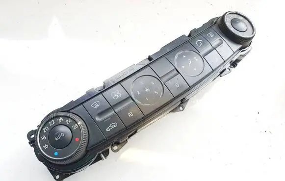 Mercedes-Benz E W211 Climate control unit 2118300385 00114903