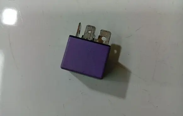 Renault Laguna I Other relay 03525