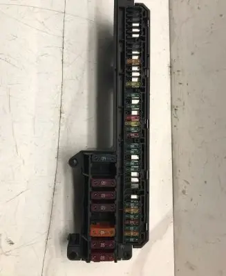 BMW 5 E60 E61 Fuse module 6932452 106887
