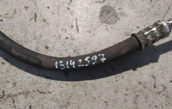 Opel Vectra C Air conditioning (A/C) pipe/hose 13142597