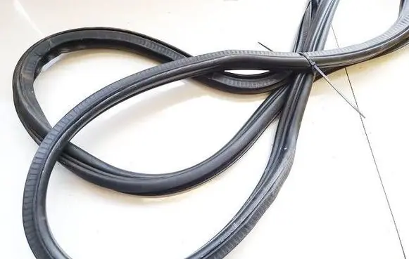 Opel Zafira B Rubber seal front coupe door