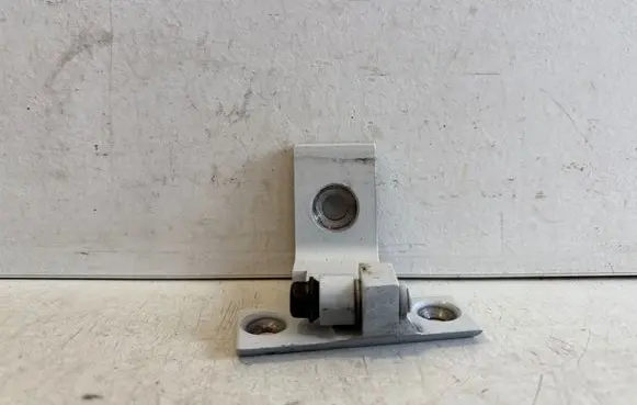 BMW X6 F16 Front door upper hinge 7304993