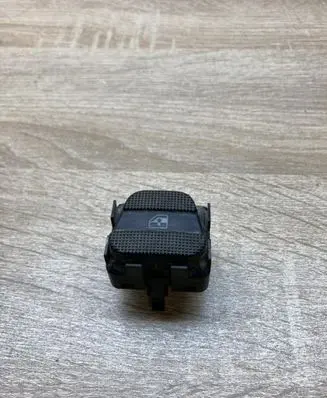 Volkswagen Golf III Electric window control switch 1H0959855C