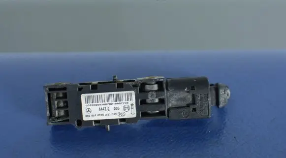 Mercedes-Benz S W220 Airbag deployment crash/impact sensor 0028200826