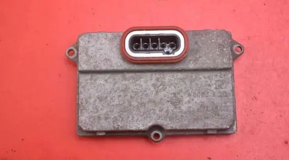 Opel Signum Voltage converter/converter module 5DV00829000