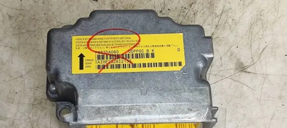 Mitsubishi Lancer VIII Airbag control unit/module P8635A060 TATME2328T2135 DDPSCC