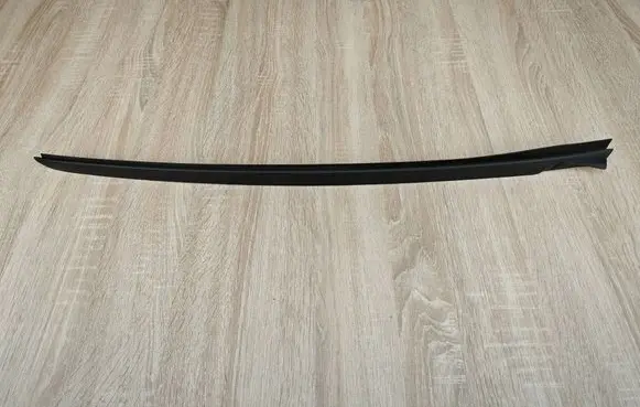 BMW 4 G22 G23 G24 G26 Windshield trim 7475010