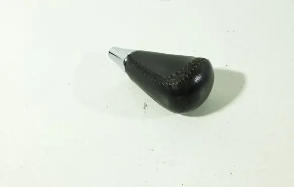 Toyota Corolla E120 E130 Gear lever shifter trim leather/knob