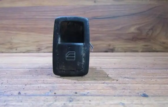 Mercedes-Benz A W169 Electric window control switch a1698205210 03128250