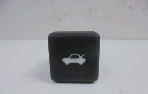 Alfa Romeo 166 Tailgate/boot open switch button 