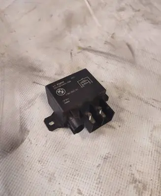 BMW 5 F10 F11 Ignition relay 7661503 61367661503 61366901819