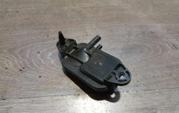 Volvo V50 Exhaust gas pressure sensor 3M5A5L200AB