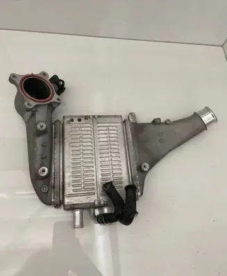 Toyota Auris E180 Intercooler radiator 1270001330 127000-1330