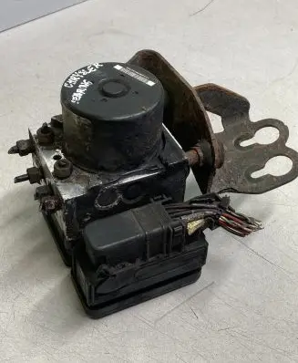 Chrysler Sebring (JS) ABS Pump 25021203844 P05085335AF
