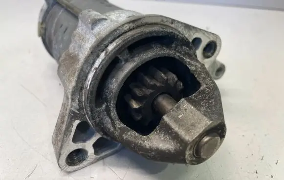 Mercedes-Benz Sprinter W906 Starter motor A6519060026