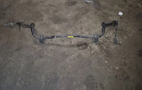 Opel Insignia B Front anti-roll bar/sway bar 84144881