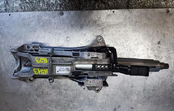 Mercedes-Benz E W213 Steering wheel axle A2054604216