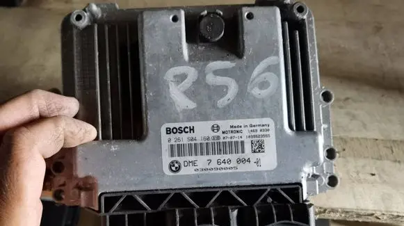 Mini One - Cooper Coupe R56 Engine control unit/module 0261S04160 7640004 030090005