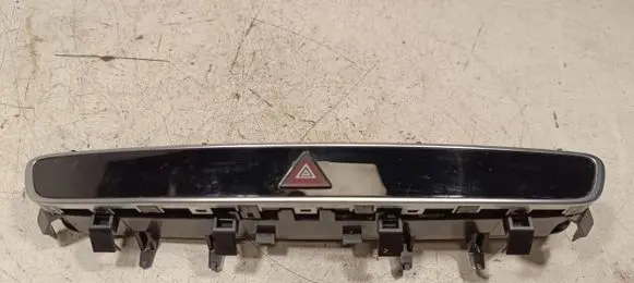 Mercedes-Benz E W213 Hazard light switch A2139054003 SW150701
