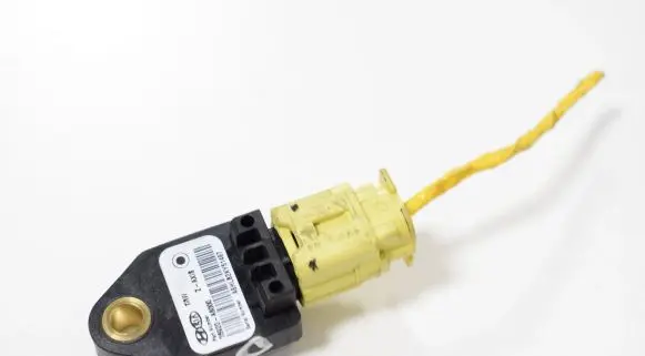 Hyundai i30 Airbag deployment crash/impact sensor 95920A6000