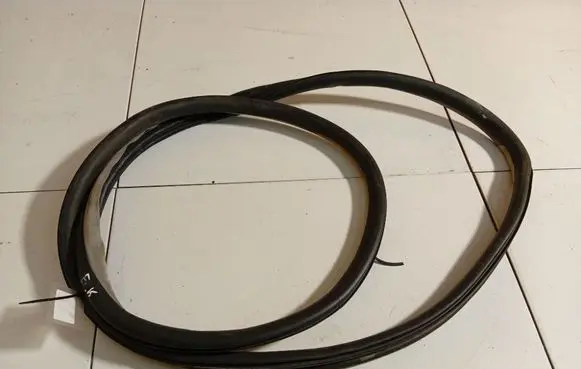 Citroen C5 Rubber seal rear door 