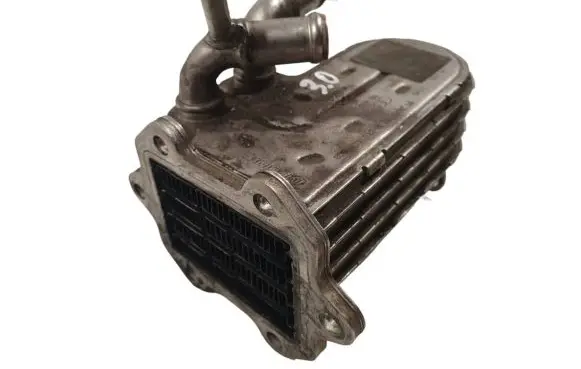 Audi A8 S8 D3 4E EGR valve cooler 059131508E