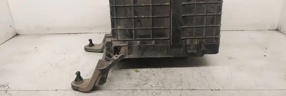 Battery box tray