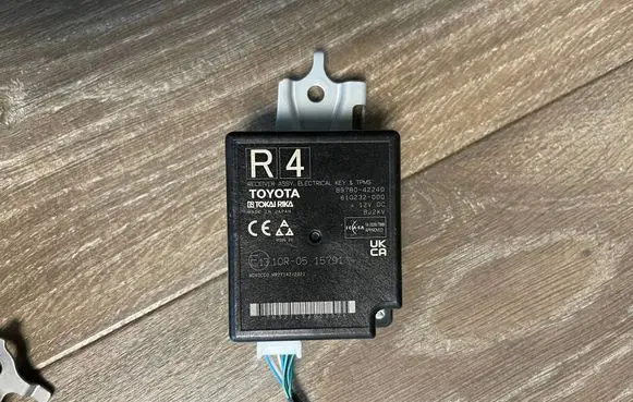 Toyota bZ4X Other devices 897B042240