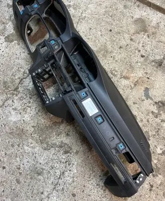 BMW 3 E90 E91 Dashboard 9120328