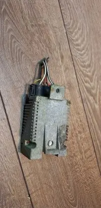 Coolant fan relay