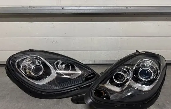 Porsche Macan (95B) Headlights/headlamps set 95B941031CF 95B941032CF
