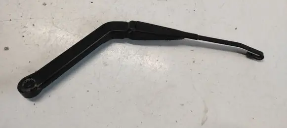 Nissan X-Trail T30 Rear wiper blade arm 12001