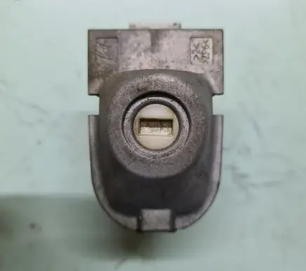 Volvo XC60 Front door lock (next to the handle) 30784963