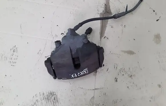 Skoda Superb B6 (3T) Front brake caliper 357 581