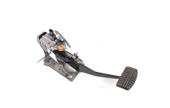 Mitsubishi Eclipse Cross Brake pedal 4620A354