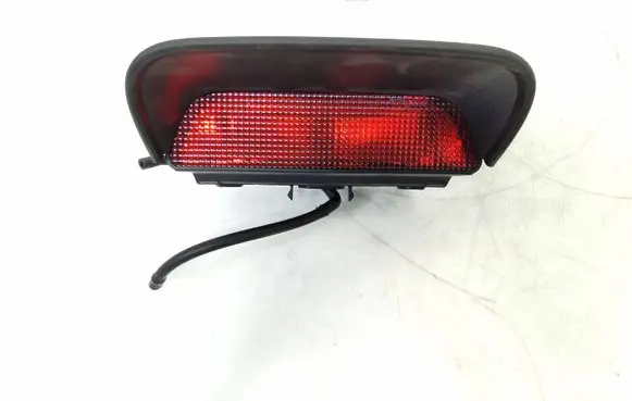 Honda CR-V Third/center stoplight P6939