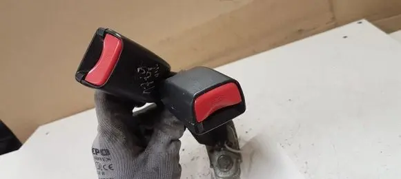 Mazda 6 Middle seatbelt buckle (rear) T86242B
