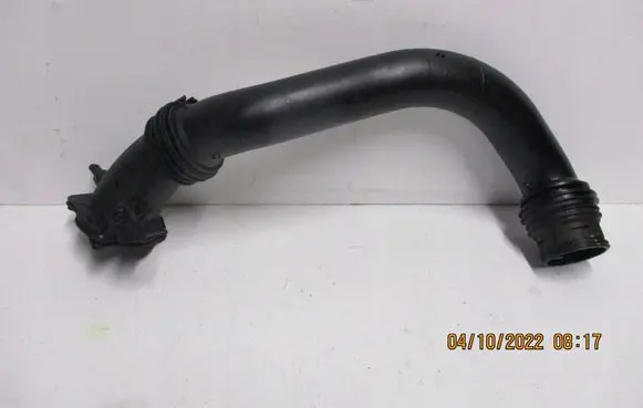 BMW 2 Active Tourer U06 Turbo air intake inlet pipe/hose 9601683