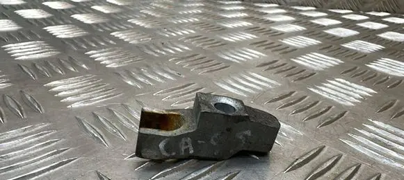 Opel Zafira C Fuel Injector clamp holder 