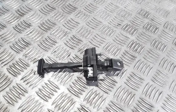Renault Twingo III Rear door check strap stopper
