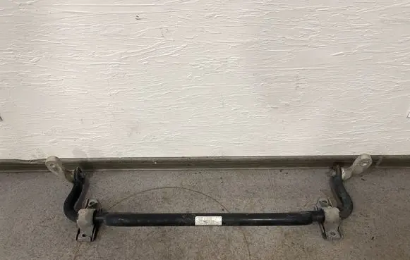 Mercedes-Benz C W205 Front anti-roll bar/sway bar a2053231400