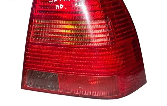 Volkswagen Jetta IV Rear/tail lights 1J5945096S 1J5945096S3E0 110699