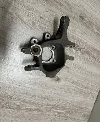 BMW 6 F06 Gran coupe Rear wheel hub 685289 R0202