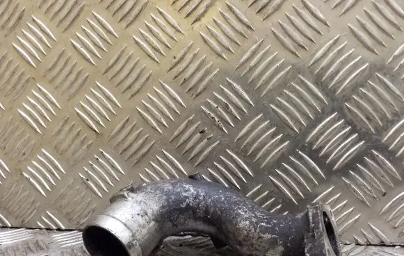Nissan X-Trail T30 Intercooler hose/pipe