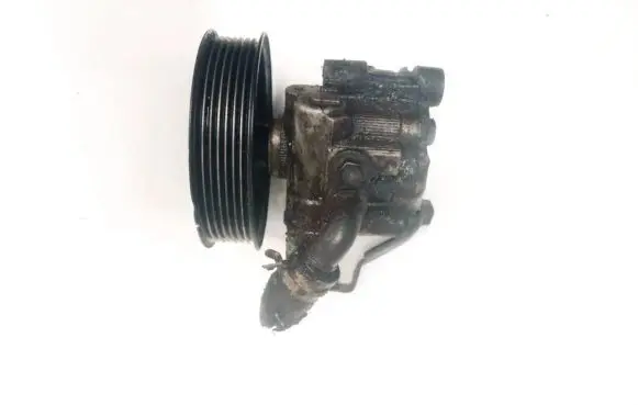 Toyota Avensis T250 Power steering pump