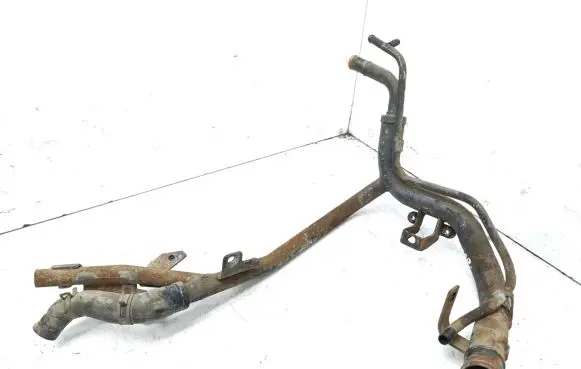 Hyundai Sonata Engine coolant pipe/hose