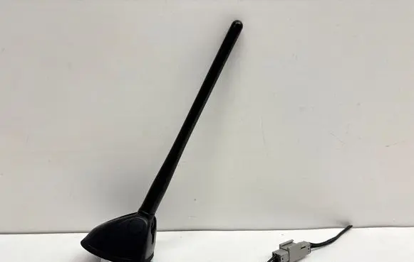Nissan Juke I F15 Radio antenna