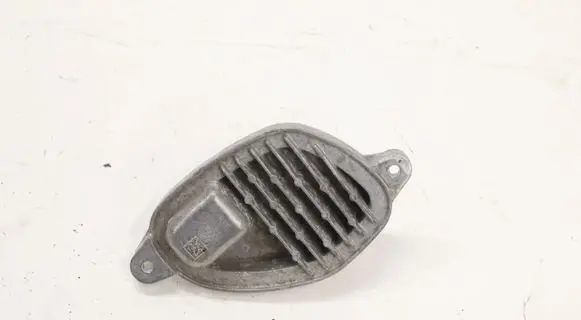 BMW 1 F40 Headlight ballast module Xenon 90121824