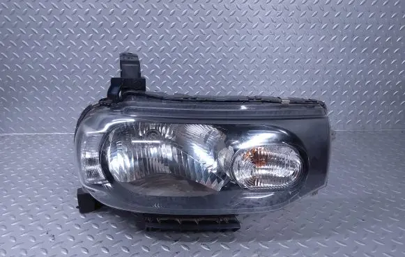 Nissan Cube Z12 Headlight/headlamp 260101FG0A